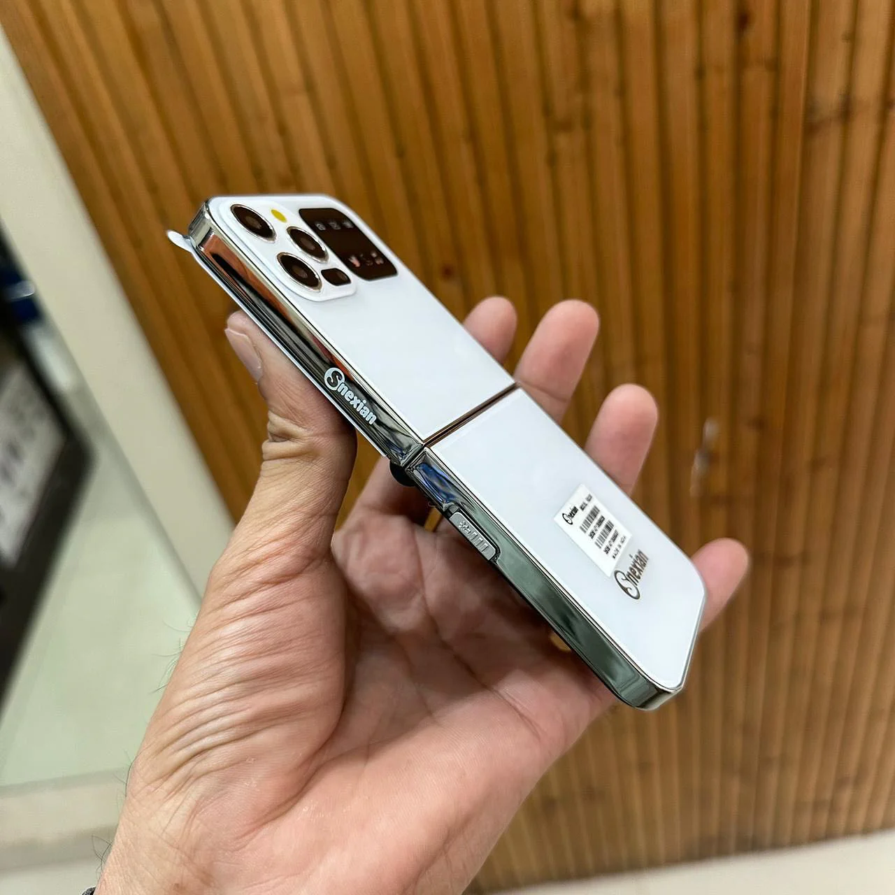 iPhone 15 Pro Flip Phone - KeyPad ⚡ Free Gift 🎁